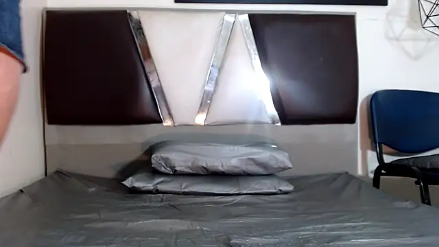 Snapshot of alexsandra_kiss chatting on November 2025 11:21:02 AM alexsandra kiss online show from November 2025 11:21:02 AM