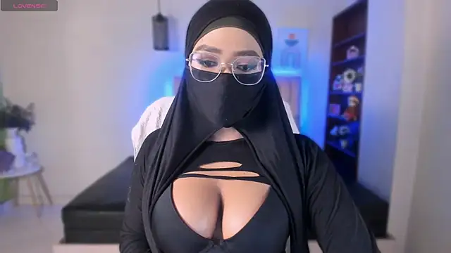 Sasha Anaan online show from September 2025 08:41:02 AM