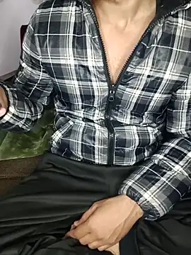 HARSHHU01 online show from December 2025 04:57:02 PM