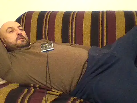 maxxxio12 online show from March 2025 06:15:02 PM