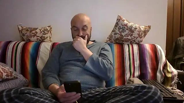 maxxxio12 online show from April 2026 07:25:02 PM