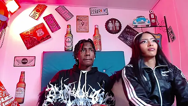 Snapshot of lili_roussi chatting on October 2025 01:18:01 AM lili roussi online show from October 2025 01:18:01 AM