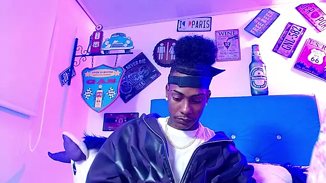 Snapshot of lili_roussi chatting on November 2025 12:41:01 AM lili roussi online show from November 2025 12:41:01 AM