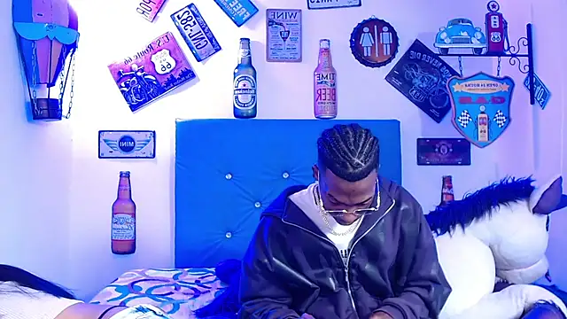 Snapshot of lili_roussi chatting on November 2025 11:16:02 PM lili roussi online show from November 2025 11:16:02 PM