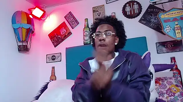 lili roussi online show from December 2025 10:17:02 PM