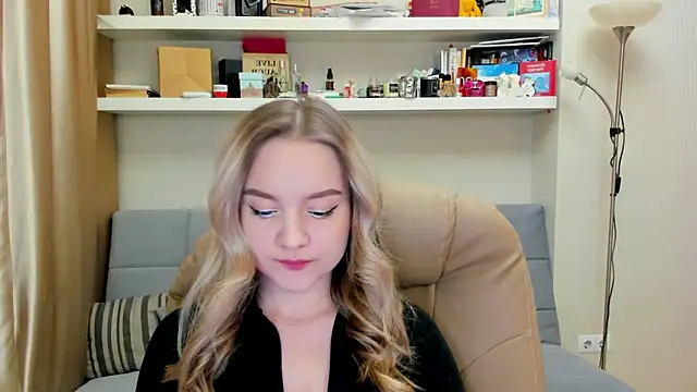 Kara Smith  online show from January 2025 10:34:01 PM