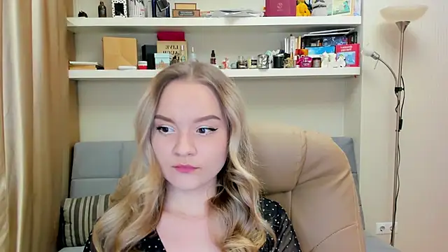 Snapshot of Kara_Smith_ chatting on January 2025 12:26:02 AM Kara Smith online show from January 2025 12:26:02 AM