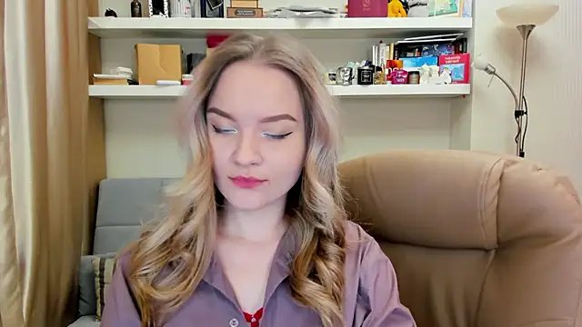 Snapshot of Kara_Smith_ chatting on February 2025 10:45:01 PM Kara Smith online show from February 2025 10:45:01 PM