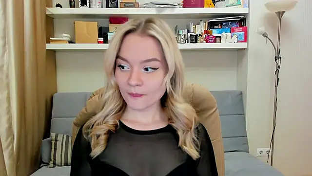 Snapshot of Kara_Smith_ chatting on March 2025 10:16:02 PM Kara Smith online show from March 2025 10:16:02 PM