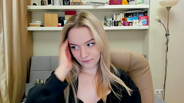 Snapshot of Kara_Smith_ chatting on March 2025 12:54:02 AM Kara Smith online show from March 2025 12:54:02 AM