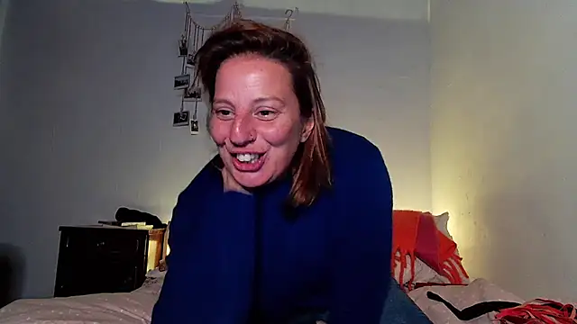 vitoriavaz online show from November 2025 06:40:02 PM