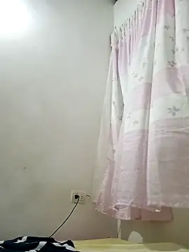 Snapshot of Sexi_girl29 chatting on November 2025 09:33:02 AM Sexi girl29 online show from November 2025 09:33:02 AM