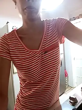 Snapshot of Sexi_girl29 chatting on December 2025 02:21:01 PM Sexi girl29 online show from December 2025 02:21:01 PM