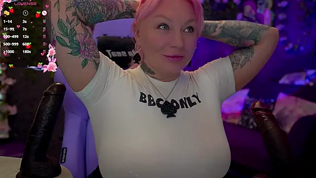 BlackedBarbie online show from October 2025 07:04:02 PM