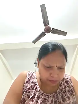 Snapshot of Arohi35 chatting on September 2025 05:04:01 PM Arohi35 online show from September 2025 05:04:01 PM