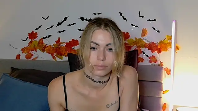 SweetDarling7 online show from October 2025 05:04:01 PM