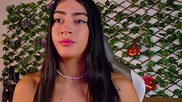 Snapshot of alice_rous21 chatting on October 2025 01:03:02 PM alice rous21 online show from October 2025 01:03:02 PM