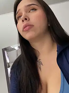 Snapshot of LunaCandy_ chatting on October 2025 01:37:01 PM LunaCandy online show from October 2025 01:37:01 PM