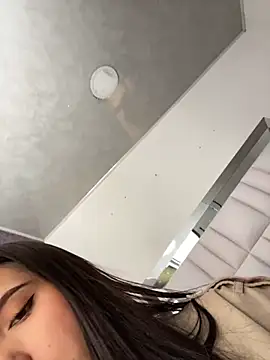 Snapshot of LunaCandy_ chatting on October 2025 12:28:01 PM LunaCandy online show from October 2025 12:28:01 PM