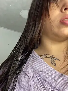 Snapshot of LunaCandy_ chatting on November 2025 10:03:02 AM LunaCandy online show from November 2025 10:03:02 AM