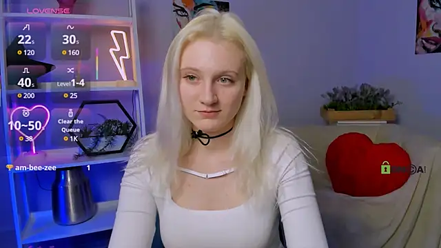 madam uliis online show from March 2025 06:04:02 PM