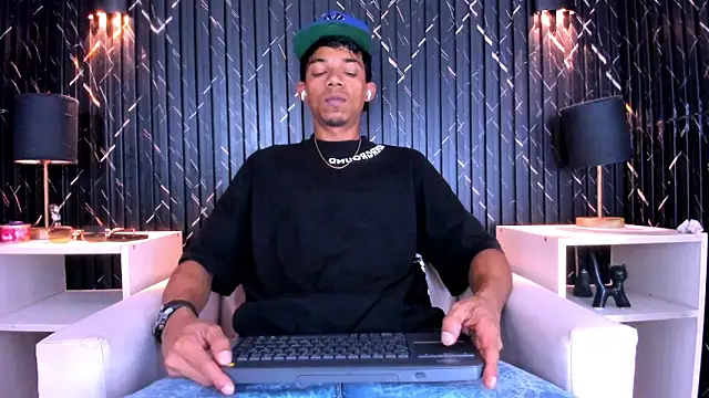 Gregory Sforza online show from December 2025 06:16:01 PM