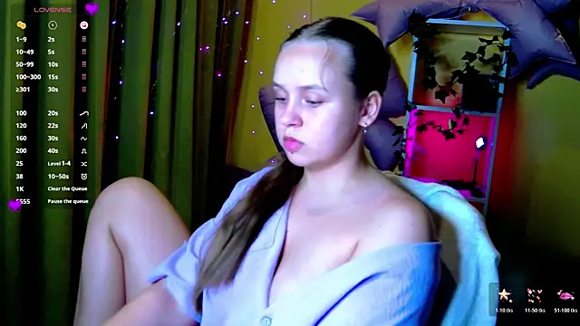 Lilysweet13 online show from July 2026 07:52:01 PM