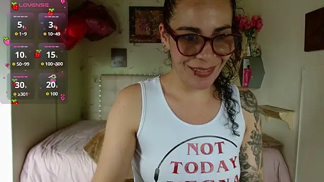 mia velvet1 online show from April 2026 03:23:01 PM