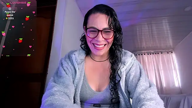 mia velvet1 online show from April 2026 12:43:01 PM