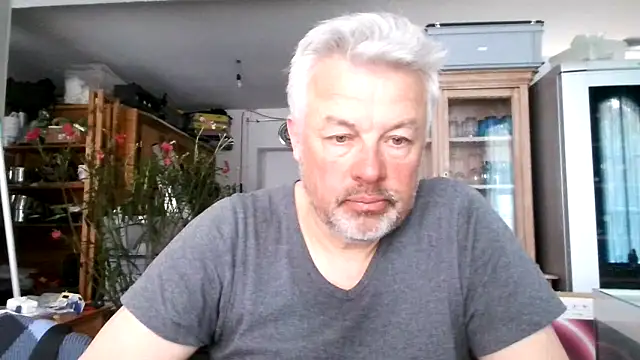 Berg Boy online show from March 2025 12:04:02 PM