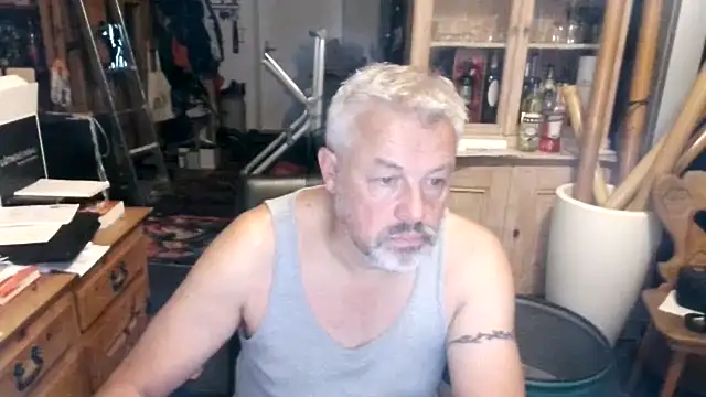 Berg Boy online show from September 2025 10:03:02 PM