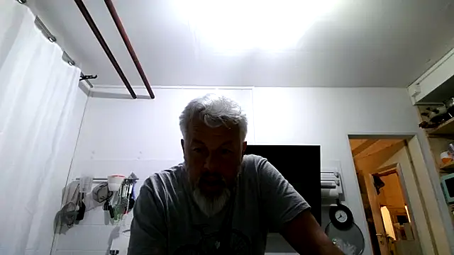 Berg Boy online show from March 2026 10:38:02 PM