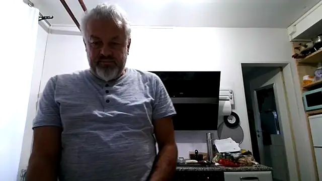Berg Boy online show from June 2026 03:45:01 AM