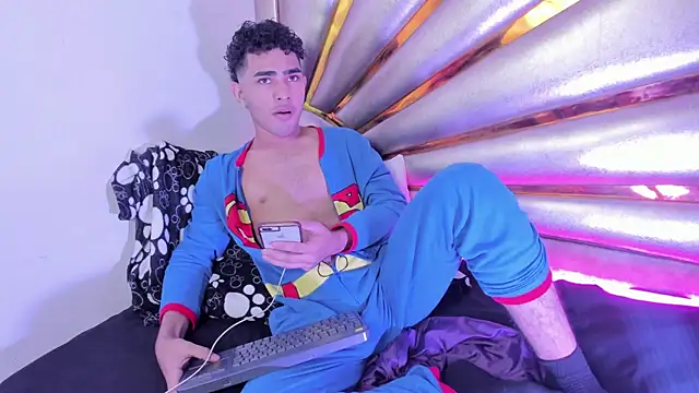 Snapshot of LucasCarterr_ chatting on March 2025 01:21:02 AM LucasCarterr online show from March 2025 01:21:02 AM