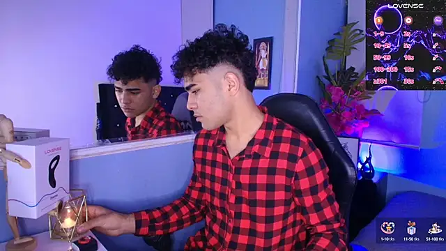 Snapshot of LucasCarterr_ chatting on September 2025 04:23:01 AM LucasCarterr online show from September 2025 04:23:01 AM