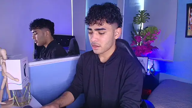 Snapshot of LucasCarterr_ chatting on September 2025 02:06:02 PM LucasCarterr online show from September 2025 02:06:02 PM