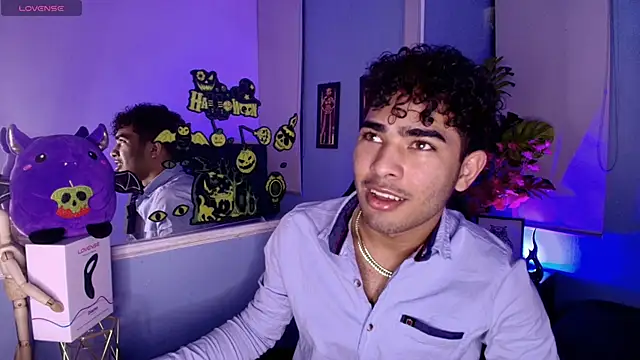 Snapshot of LucasCarterr_ chatting on October 2025 03:58:02 AM LucasCarterr online show from October 2025 03:58:02 AM