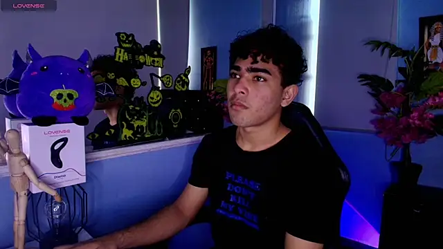 Snapshot of LucasCarterr_ chatting on October 2025 08:42:02 PM LucasCarterr online show from October 2025 08:42:02 PM