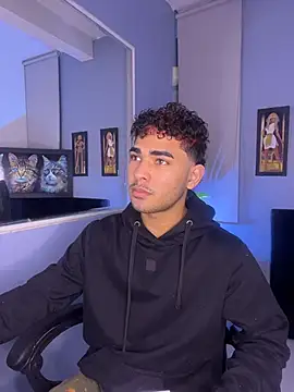 Snapshot of LucasCarterr_ chatting on October 2025 04:58:01 AM LucasCarterr online show from October 2025 04:58:01 AM