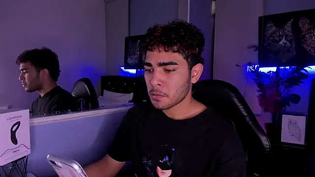 Snapshot of LucasCarterr_ chatting on November 2025 03:54:01 AM LucasCarterr online show from November 2025 03:54:01 AM