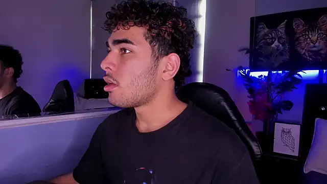 Snapshot of LucasCarterr_ chatting on November 2025 04:00:01 PM LucasCarterr online show from November 2025 04:00:01 PM