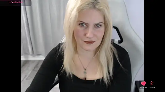 BellaStar84 online show from November 2025 01:22:01 PM