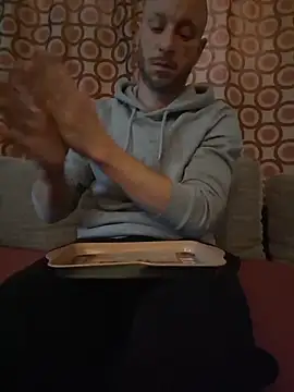 svenpfeifer online show from November 2025 02:06:02 PM