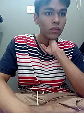 yue014 online show from April 2026 07:15:02 PM