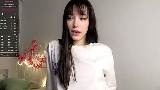 Snapshot of glamourr chatting on January 2026 09:24:02 AM glamourr online show from January 2026 09:24:02 AM