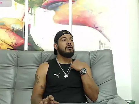 BladeFoxxx1 online show from October 2025 05:31:02 AM