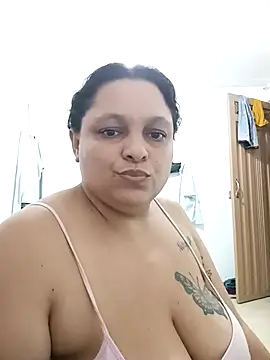 Snapshot of aliciaxm chatting on March 2025 03:20:01 AM aliciaxm online show from March 2025 03:20:01 AM