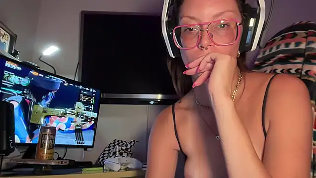 SpaceCowWhore online show from September 2025 01:38:02 AM