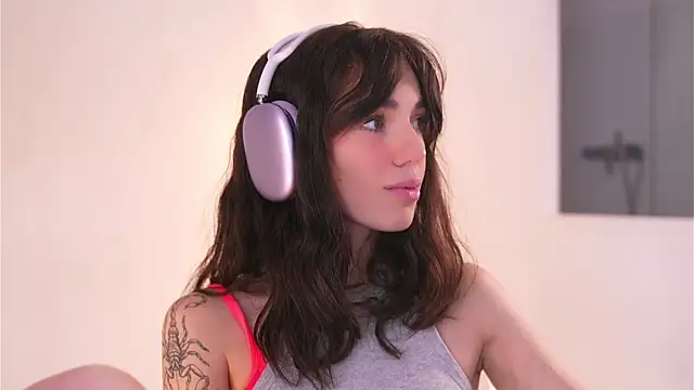 Snapshot of mystica_ chatting on October 2025 09:17:02 AM mystica online show from October 2025 09:17:02 AM