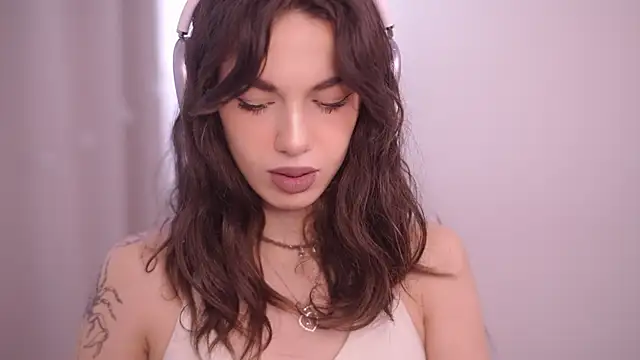 Snapshot of mystica_ chatting on October 2025 10:02:01 AM mystica online show from October 2025 10:02:01 AM